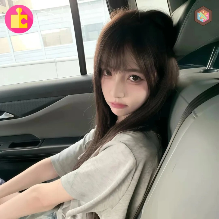 何欣女士